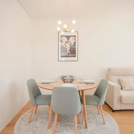 Liiiving In - Crystal Palace Apartmán Porto