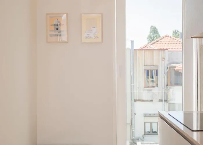 Liiiving In - Crystal Palace Apartman Porto