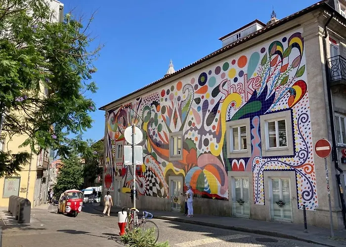 Liiiving In - Crystal Palace بورتو