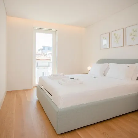 Liiiving In - Crystal Palace Appartement Porto